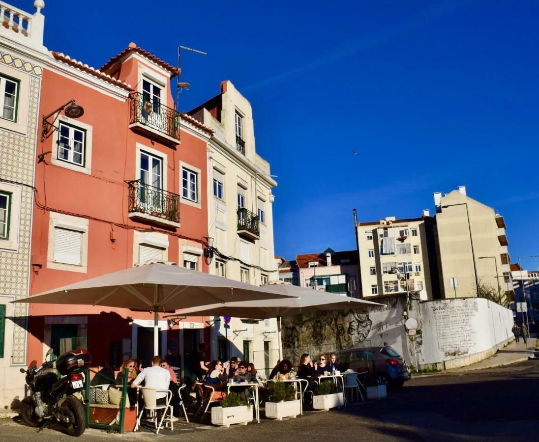 Aesthetic Riverview Apartment In Historical Lisboa Exteriör bild