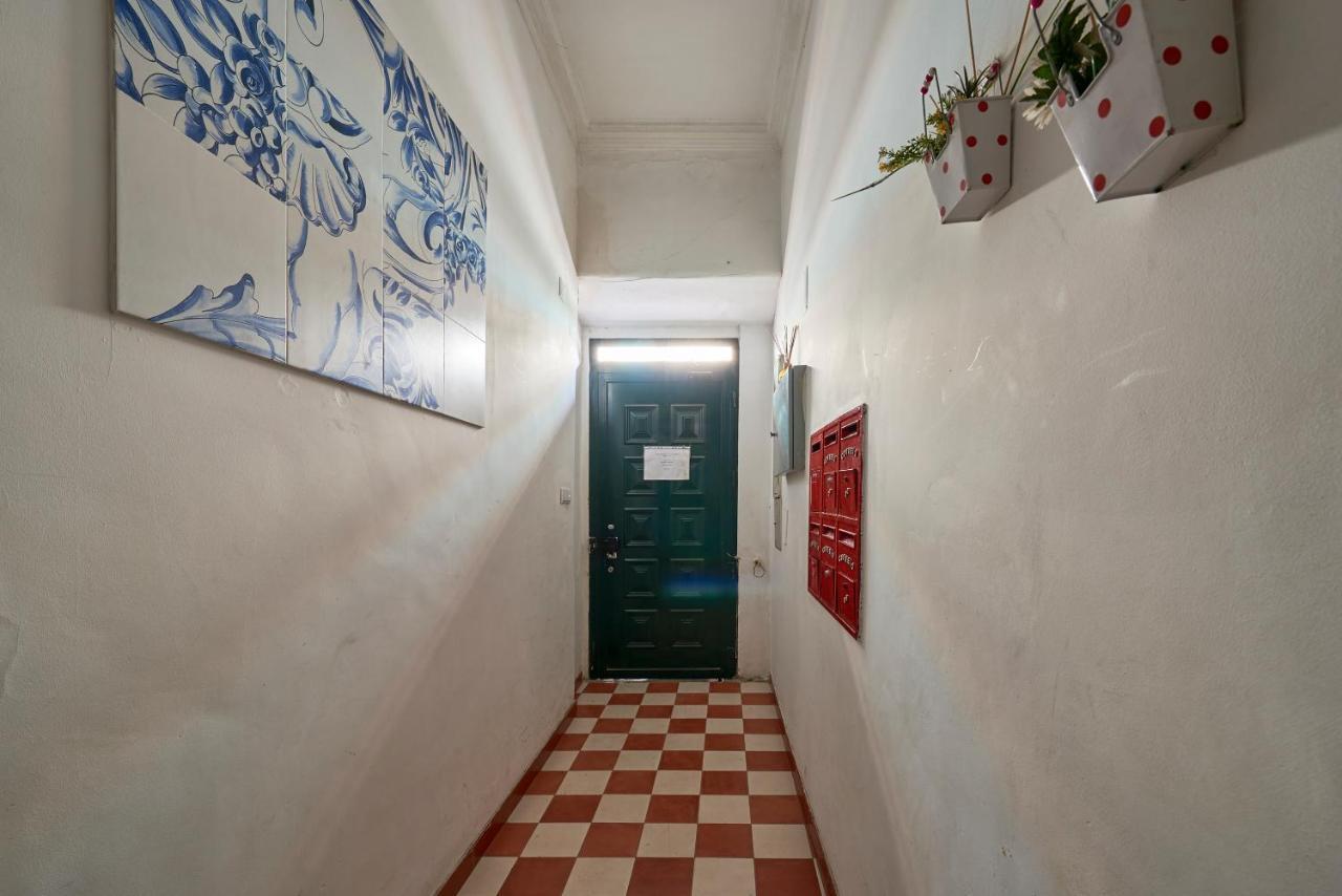 Aesthetic Riverview Apartment In Historical Lisboa Exteriör bild