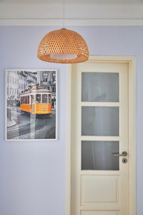 Aesthetic Riverview Apartment In Historical Lisboa Exteriör bild
